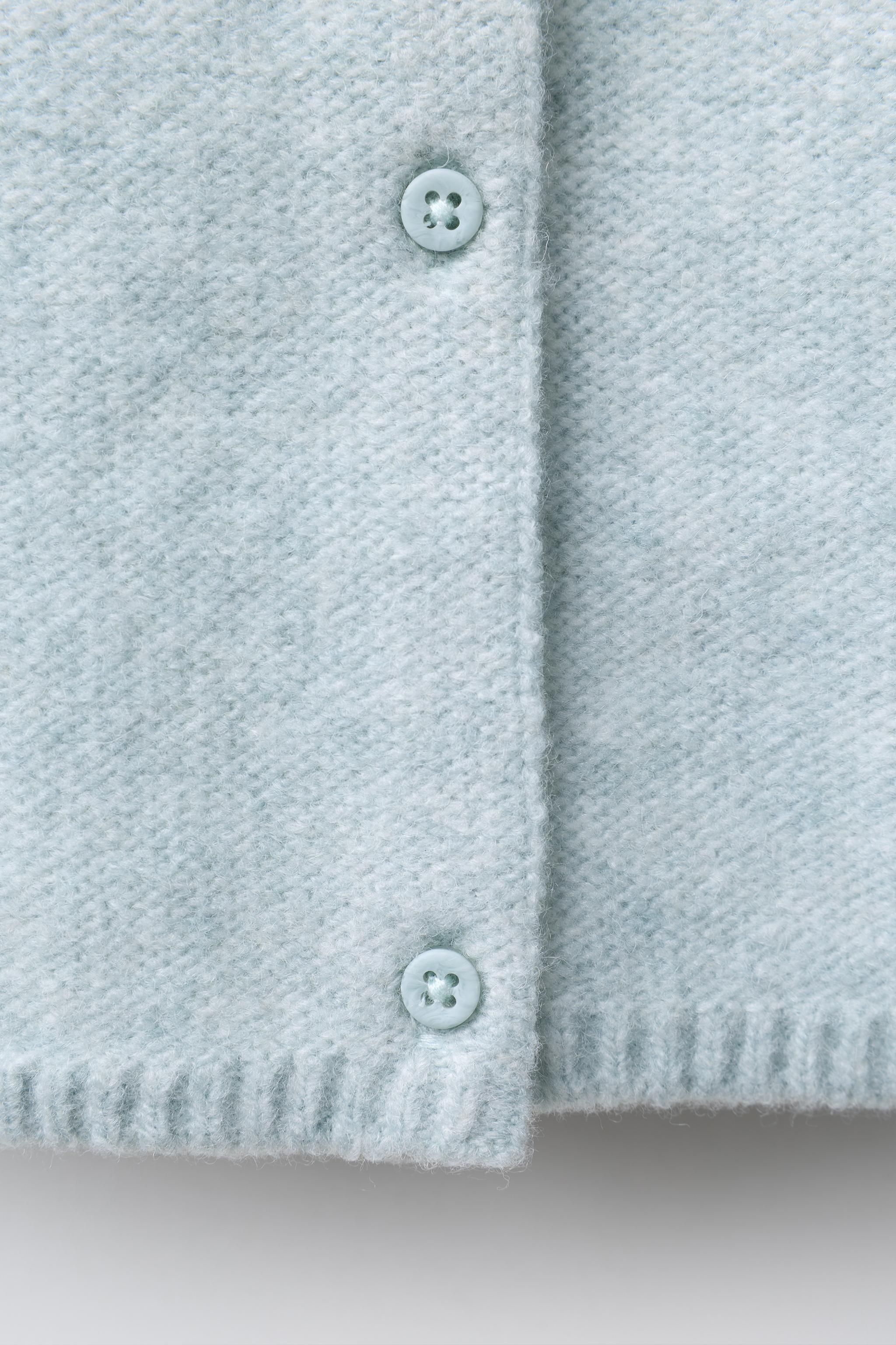 LEAF KNIT SWEATER